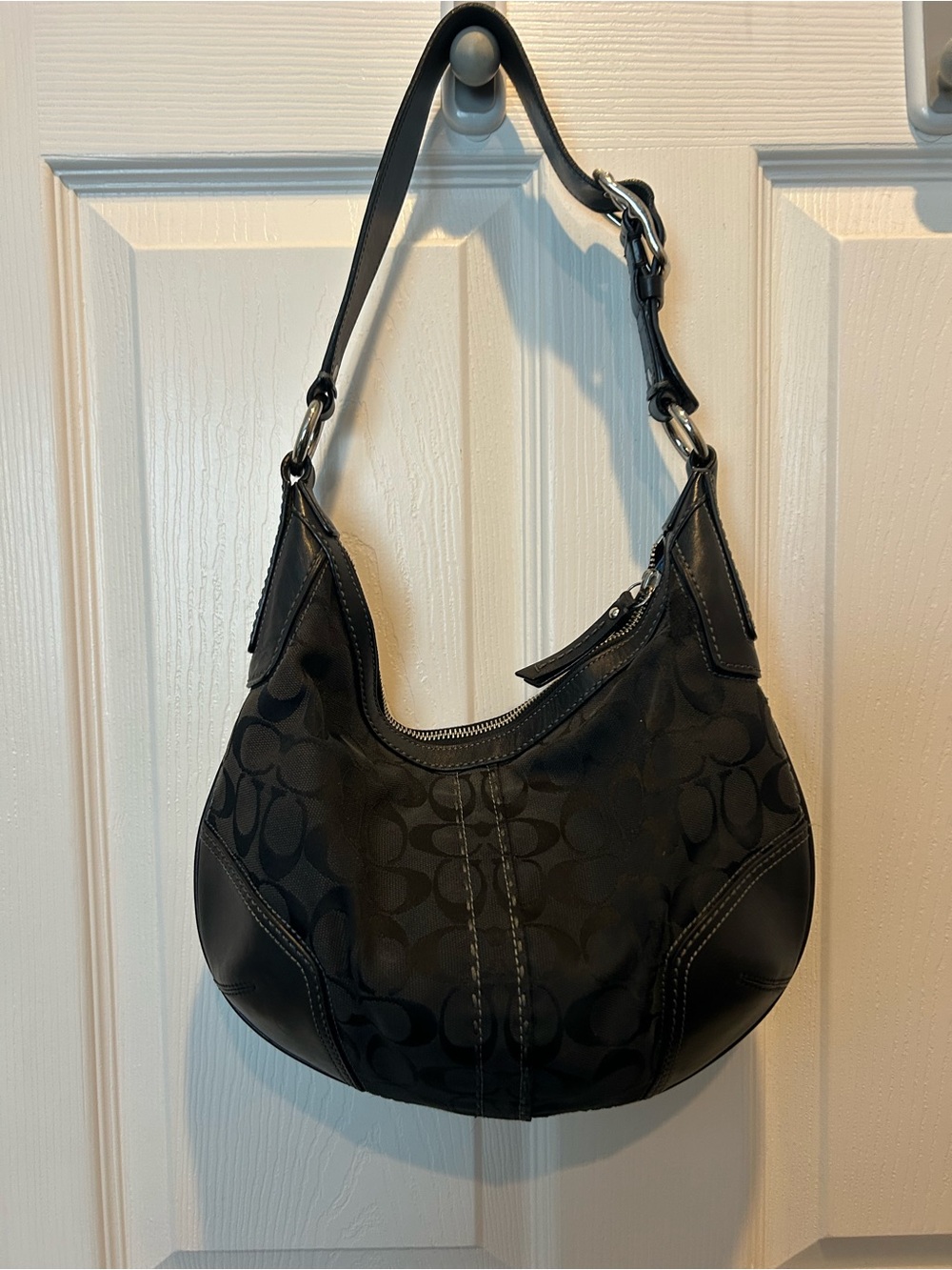 Vintage Coach Hampton Hobo Bag Black Canvas with Silver Hardware - Picture 4 of 6